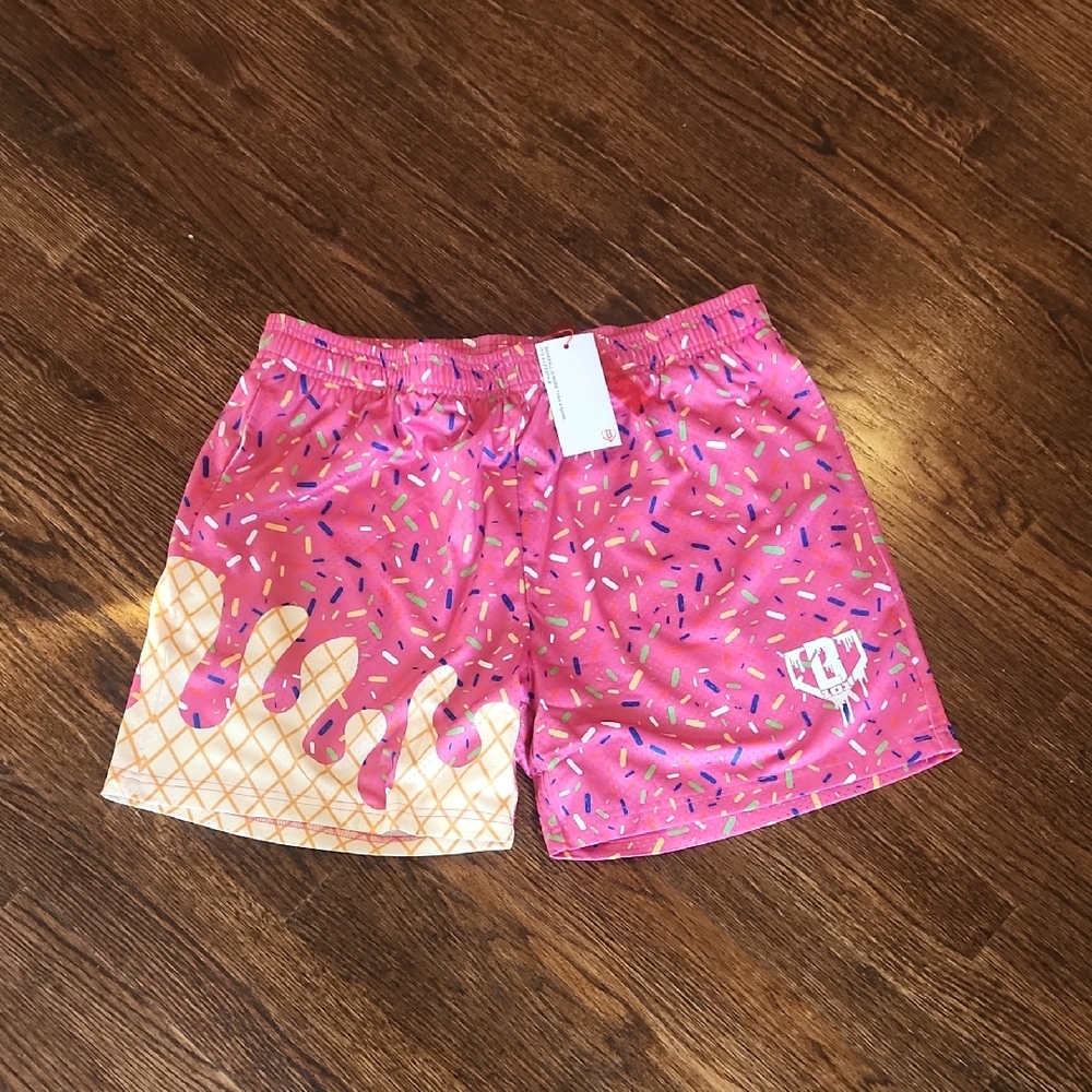 Baseball 101 Pink Ice Cream Cone Print Men’s XL Shorts. NWT